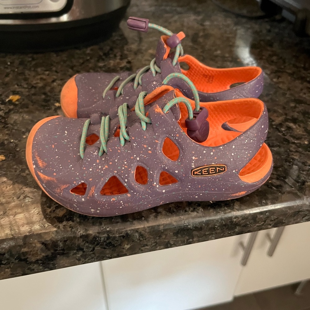 Kids Keen water/hiking shoes